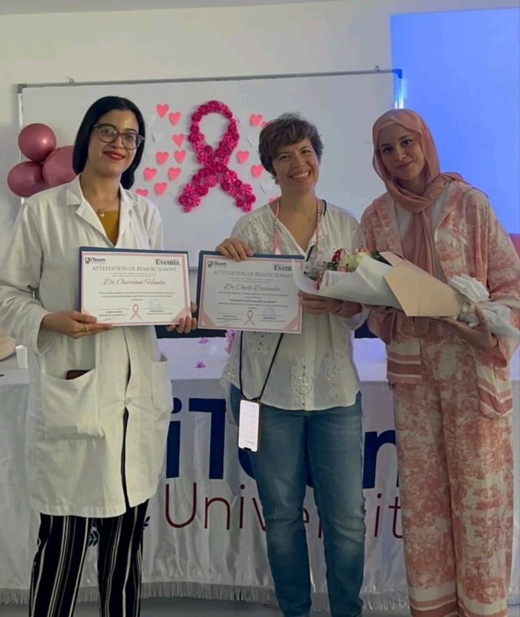 Participants &agrave; la conf&eacute;rence Octobre Rose