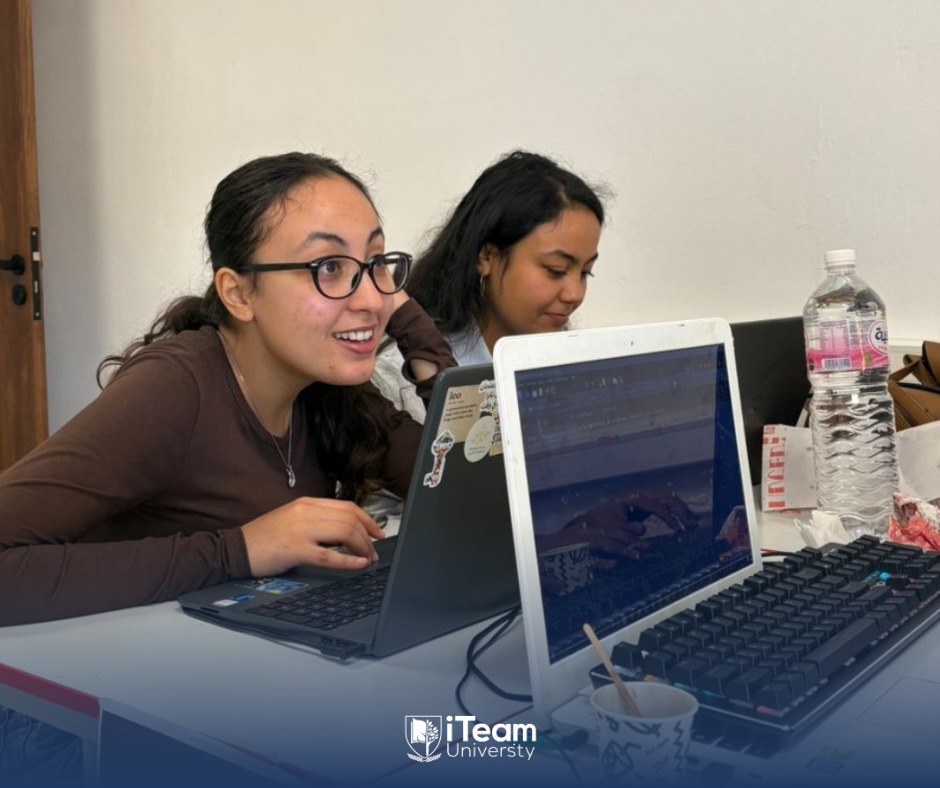 Ambiance studieuse pendant le SAW CTF 1.0 - SecuriNet Club iTeam University Tunisie